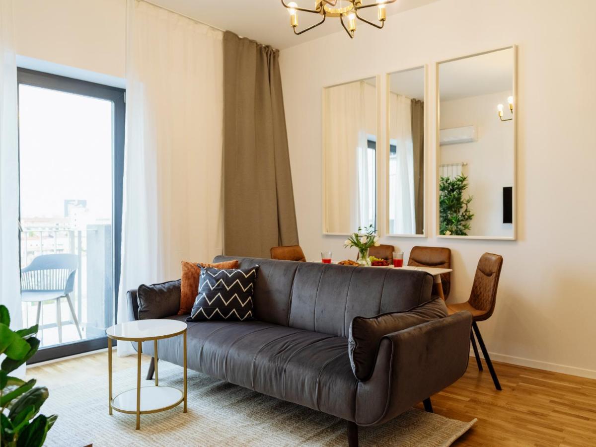 Sunny 2Br Flat - Top Location - Amazing Balcony Bucharest Exterior photo